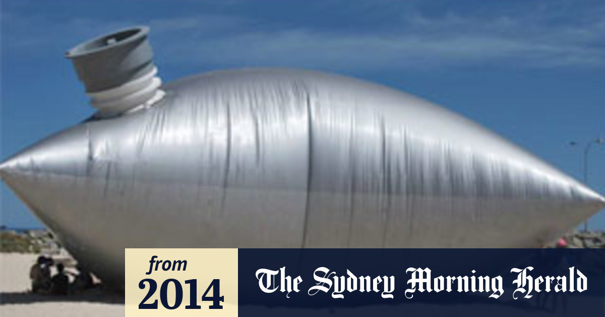 Giant goon bag dwarfs Perth's Sculpture by the Sea